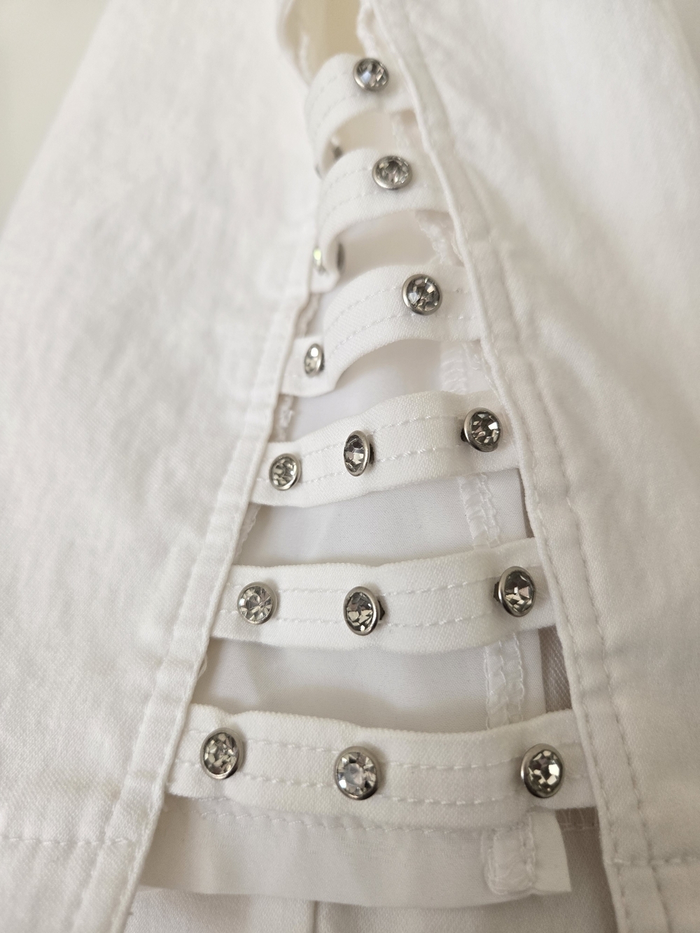 White Cropped Button-Detail Pants - Picture 7 of 7